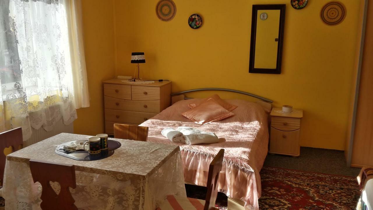 Apartamento Dom Na Ludowo W Brzeznicy Brzeznica  Exterior foto