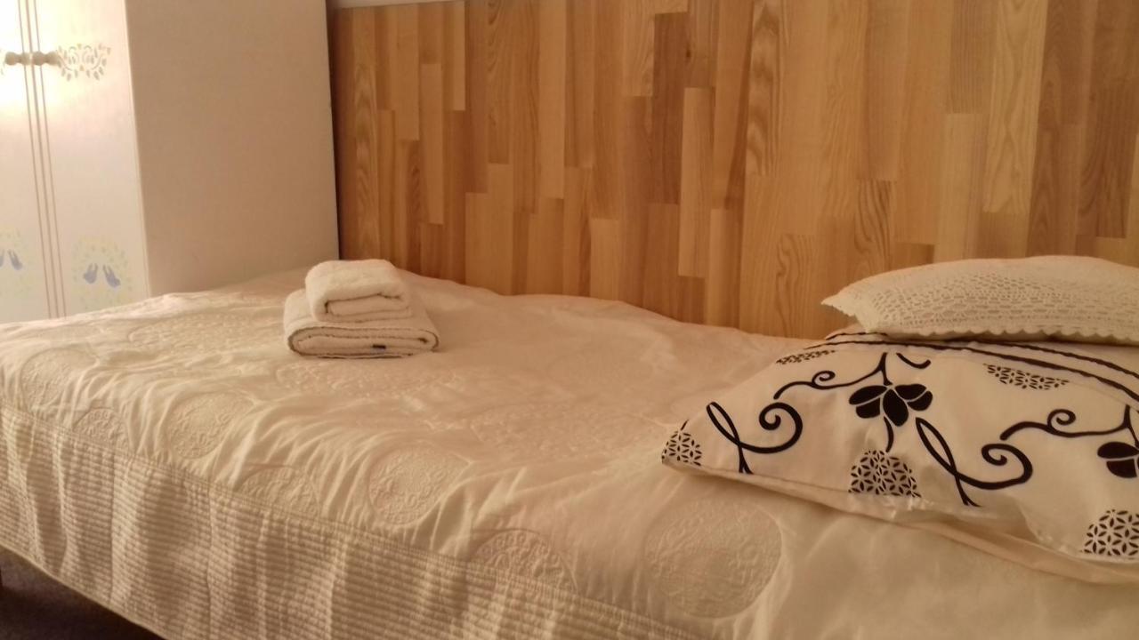 Apartamento Dom Na Ludowo W Brzeznicy Brzeznica  Exterior foto